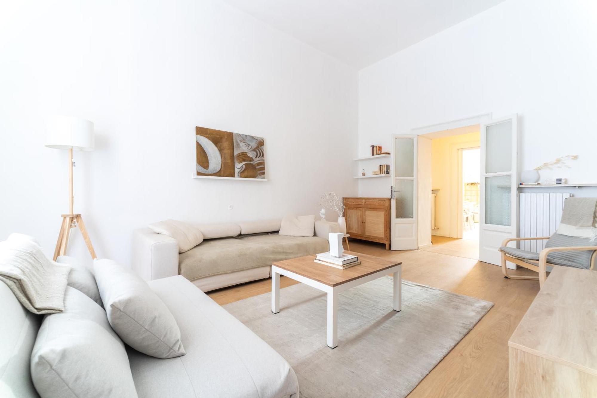 Grand Central 1845 - 2 Bedrooms Design Flat Бергамо Экстерьер фото